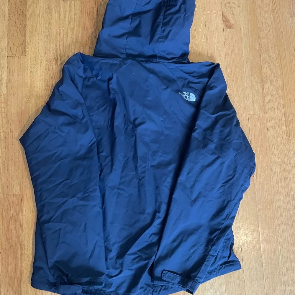 The North Face Men's Dark Blue Performance Jacket - Picture 3 of 3